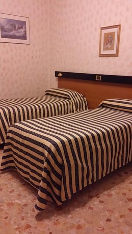 Imagen de la habitación del Hotel Leon D\'Oro, CASALE MONFERRATO. Foto 8