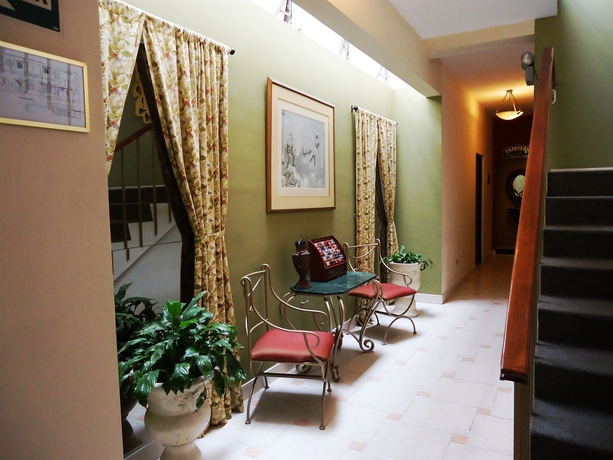 Imagen de los interiores del Hotel Leon De Oro Inn & Suites. Foto 14