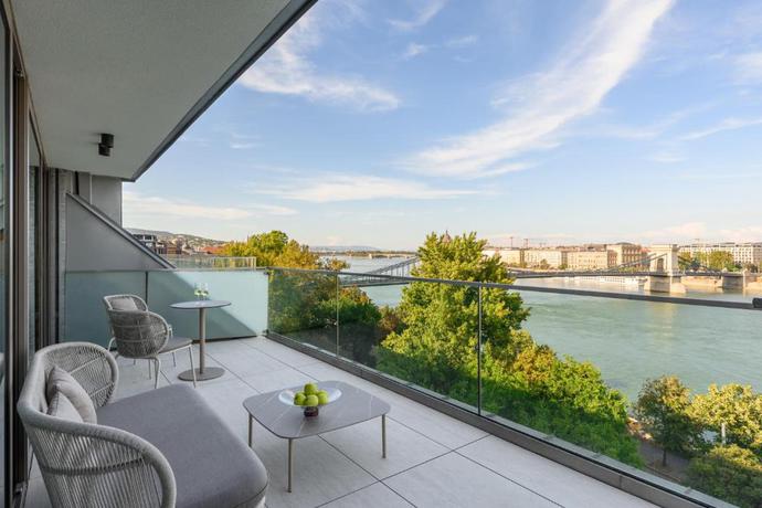 Imagen de los exteriores del Hotel Leon Hotel and Lounge. Foto 11