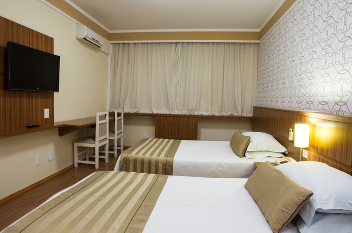 Imagen de la habitación del Hotel Leon Park E Conven&ccedil;&otilde;es. Foto 15