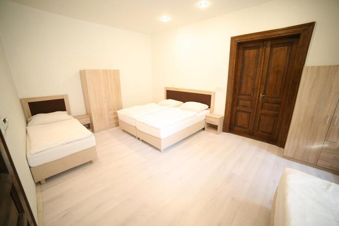 Imagen de la habitación del Hotel Leon, Praga. Foto 3