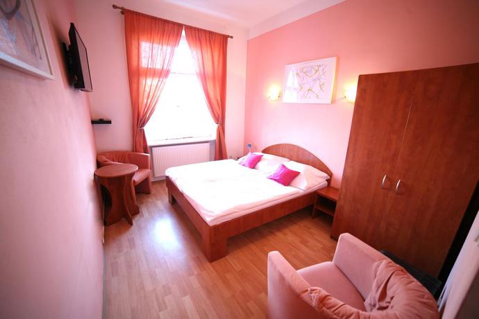 Imagen de la habitación del Hotel Leon, Praga. Foto 4