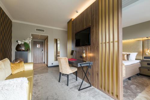 Imagen de la habitación del Hotel Leonardo Antwerp The Plaza. Foto 18