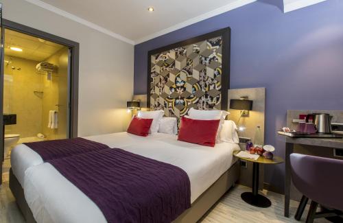 Imagen de la habitación del Hotel Leonardo Barcelona Las Ramblas. Foto 15