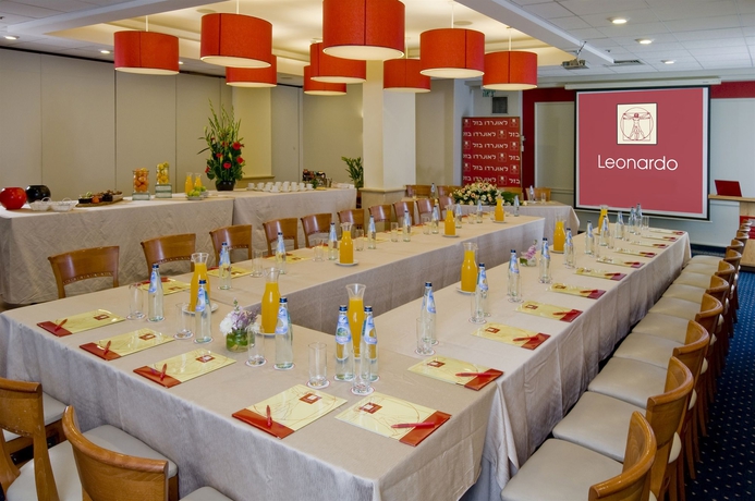 Imagen de los interiores del Hotel Leonardo Beach Tel Aviv. Foto 11