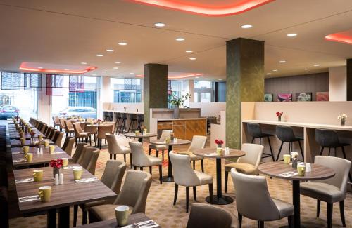 Imagen del bar/restaurante del Hotel Leonardo Berlin Mitte. Foto 10