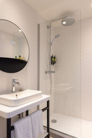 Imagen de la habitación del Hotel Leonardo Boutique Hotel Paris Opera. Foto 18