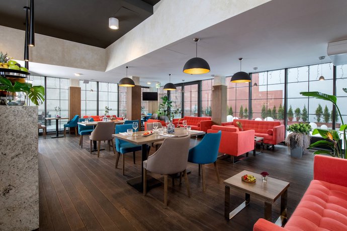 Imagen del bar/restaurante del Hotel Leonardo Boutique Krakow Old Town. Foto 4