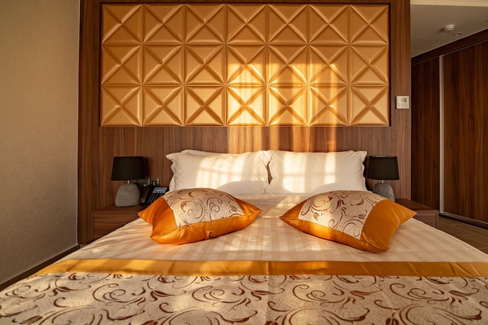 Imagen de la habitación del Hotel Leonardo Boutique Larnaca. Foto 13