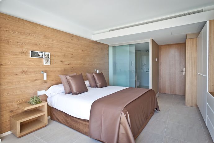 Imagen de la habitación del Hotel Leonardo Boutique Mallorca Port Portals - Adults Only. Foto 1