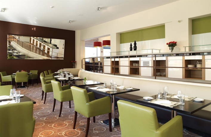 Imagen del bar/restaurante del Hotel Leonardo Boutique Rigihof Zurich. Foto 2