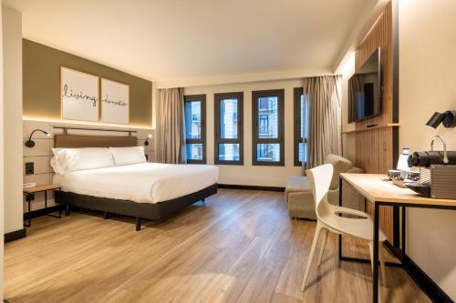 Imagen de la habitación del Hotel Leonardo Boutique San Sebasti&aacute;n. Foto 6