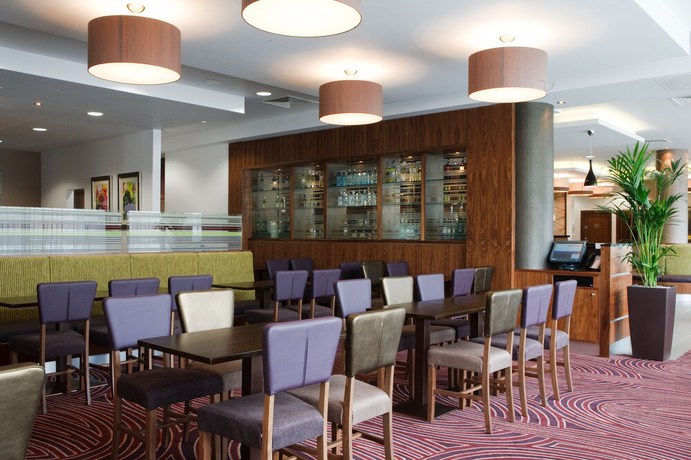 Imagen del bar/restaurante del Hotel Leonardo Bradford - Formerly Jurys Inn. Foto 2