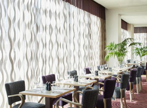 Imagen del bar/restaurante del Hotel Leonardo Bradford - Formerly Jurys Inn. Foto 14