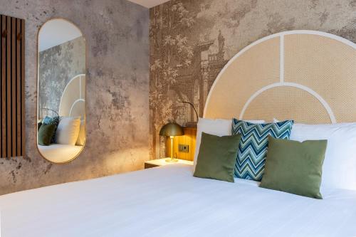 Imagen de la habitación del Hotel Leonardo Breda City Center. Foto 20