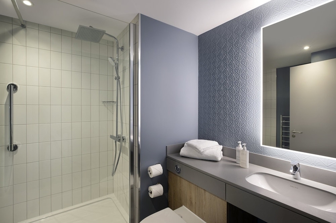 Imagen de la habitación del Hotel Leonardo Bristol City. Foto 17