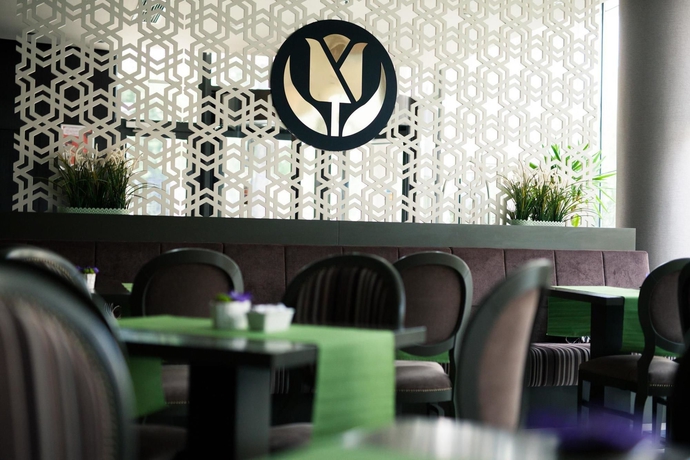 Imagen del bar/restaurante del Hotel Leonardo Bucharest City Center. Foto 1