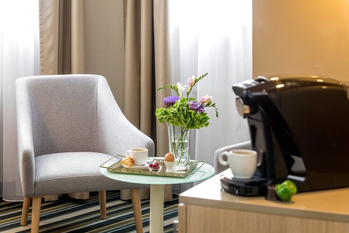 Imagen de la habitación del Hotel Leonardo Budapest. Foto 2