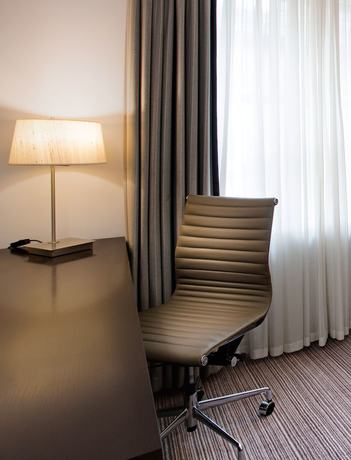 Imagen de la habitación del Hotel Leonardo Cardiff. Foto 4