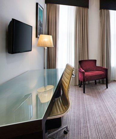 Imagen de la habitación del Hotel Leonardo Cardiff. Foto 8