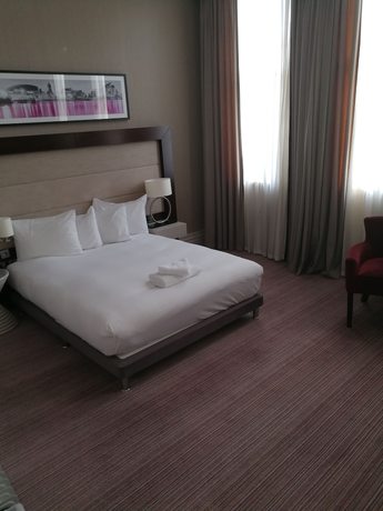 Imagen de la habitación del Hotel Leonardo Cardiff. Foto 15