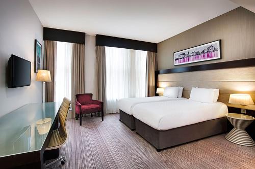 Imagen de la habitación del Hotel Leonardo Cardiff. Foto 19