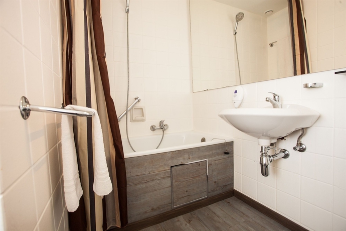 Imagen de la habitación del Hotel Leonardo Charleroi City. Foto 14