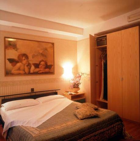 Imagen general del Hotel Leonardo Da Vinci, Erba. Foto 9