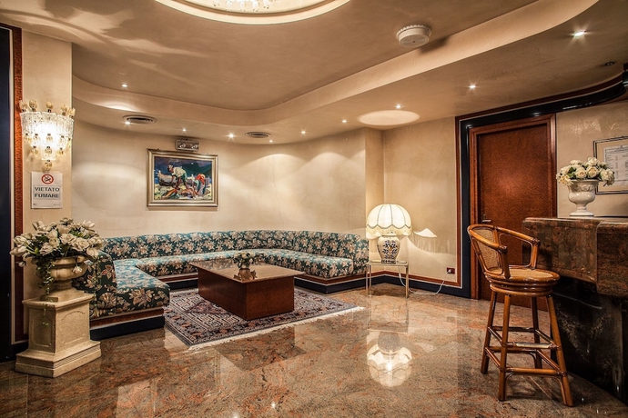 Imagen de los interiores del Hotel Leonardo Da Vinci, Sassari. Foto 14