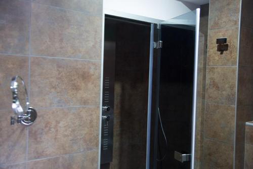 Imagen de la habitación del Hotel Leonardo Da Vinci Wellness SPA. Foto 7
