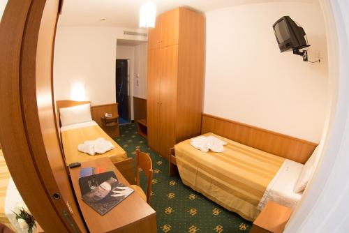 Imagen de la habitación del Hotel Leonardo Da Vinci Wellness SPA. Foto 10