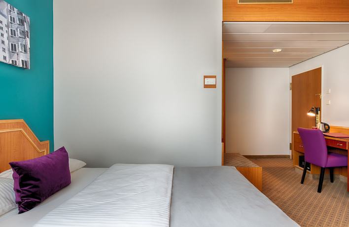 Imagen de la habitación del Hotel Leonardo Düsseldorf City Center. Foto 10