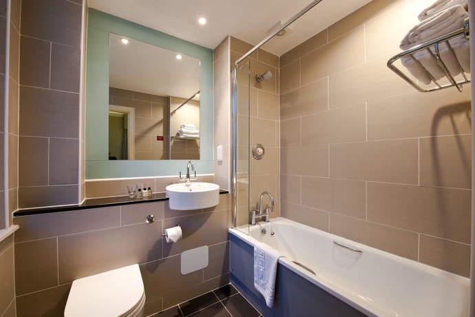 Imagen de la habitación del Hotel Leonardo Edinburgh City. Foto 9