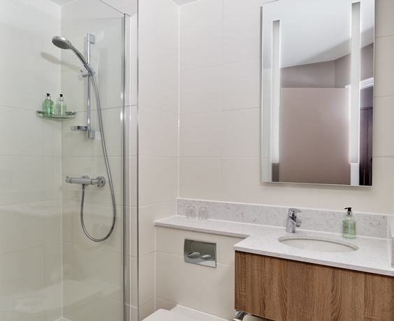 Imagen de la habitación del Hotel Leonardo Edinburgh Murrayfield. Foto 15