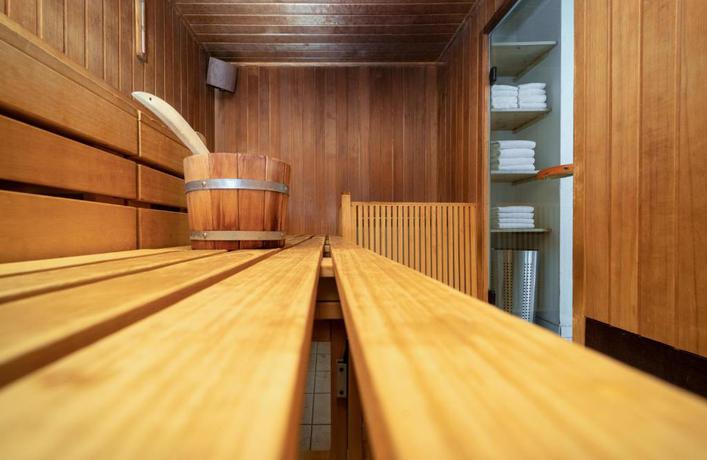 Imagen de los interiores del Hotel Leonardo Frankfurt City South. Foto 14