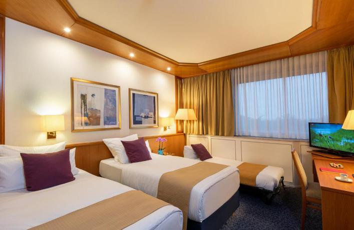 Imagen de la habitación del Hotel Leonardo Frankfurt City South. Foto 10