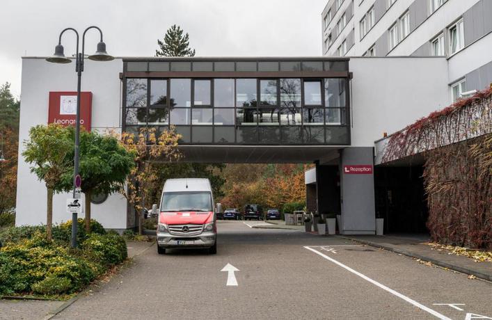 Imagen de los exteriores del Hotel Leonardo Frankfurt City South. Foto 12