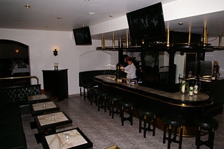 Imagen del bar/restaurante del Hotel Leonardo Freital. Foto 6