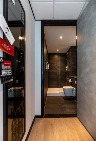 Imagen de la habitación del Hotel Leonardo Groningen. Foto 6