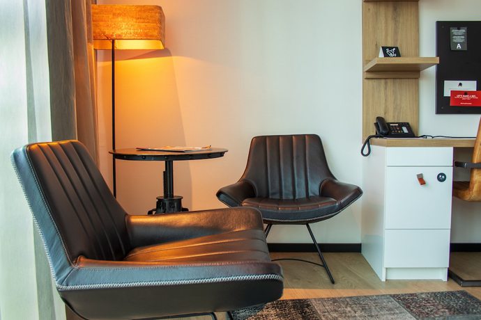 Imagen de la habitación del Hotel Leonardo Groningen. Foto 14