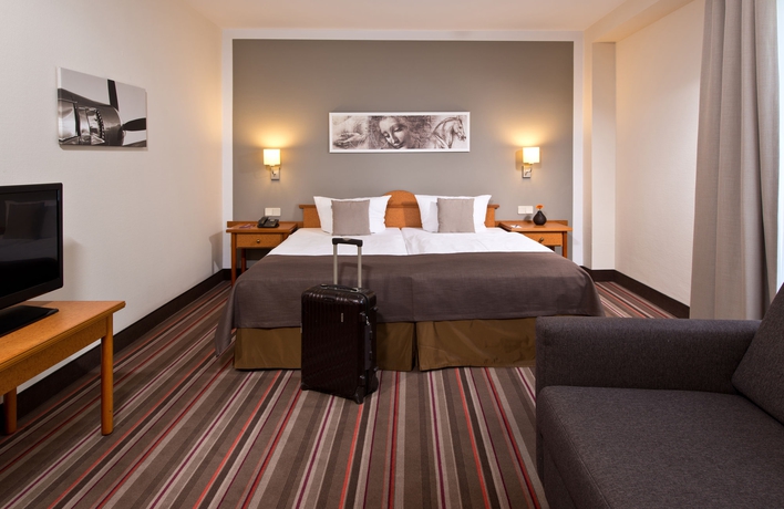 Imagen de la habitación del Hotel Leonardo Hamburg Airport. Foto 12