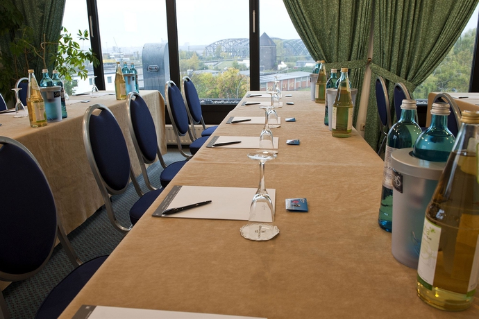 Imagen de los interiores del Hotel Leonardo Hamburg Elbbruken. Foto 12