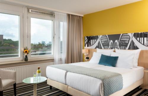 Imagen de la habitación del Hotel Leonardo Hamburg Elbbruken. Foto 18