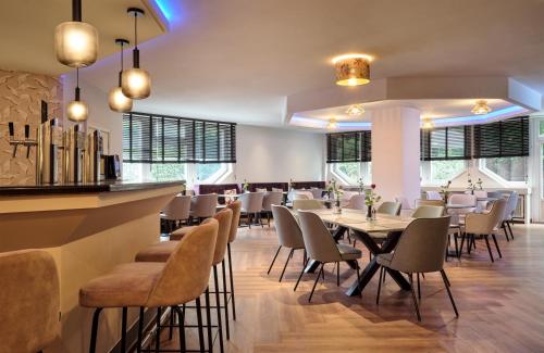 Imagen del bar/restaurante del Hotel Leonardo Hamburg Elbbruken. Foto 15