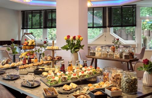 Imagen general del Hotel Leonardo Hamburg Elbbruken. Foto 7