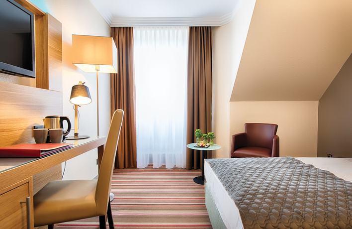 Imagen de la habitación del Hotel Leonardo Hamburg Stillhorn. Foto 6