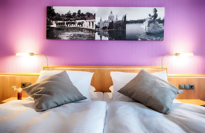 Imagen de la habitación del Hotel Leonardo Hannover. Foto 14