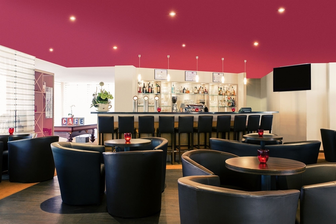 Imagen del bar/restaurante del Hotel Leonardo Hannover Medical Park. Foto 4