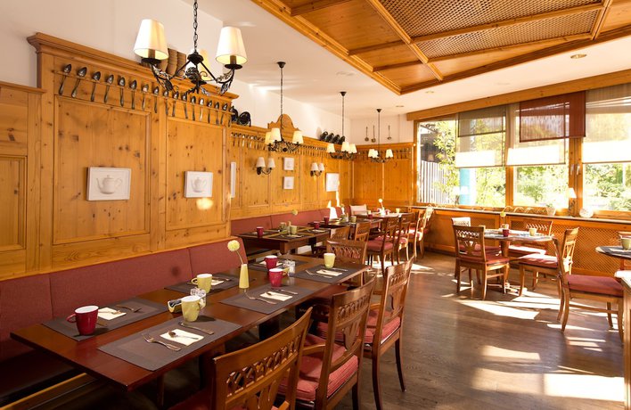 Imagen del bar/restaurante del Hotel Leonardo Heidelberg City Center. Foto 2