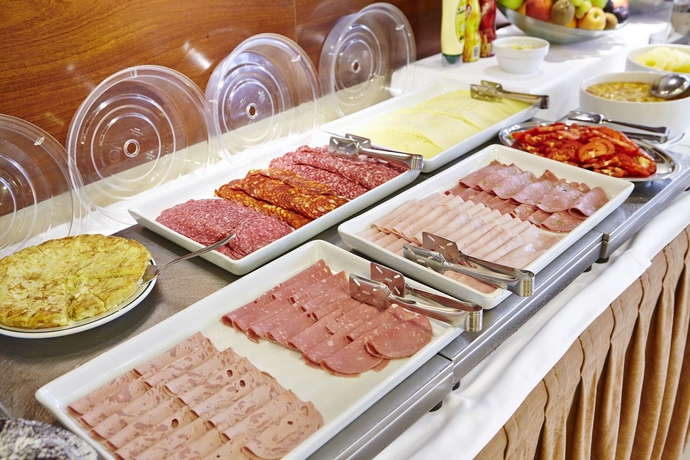 Imagen del bar/restaurante del Hotel Leonardo Hotel Barcelona Gran Via. Foto 7